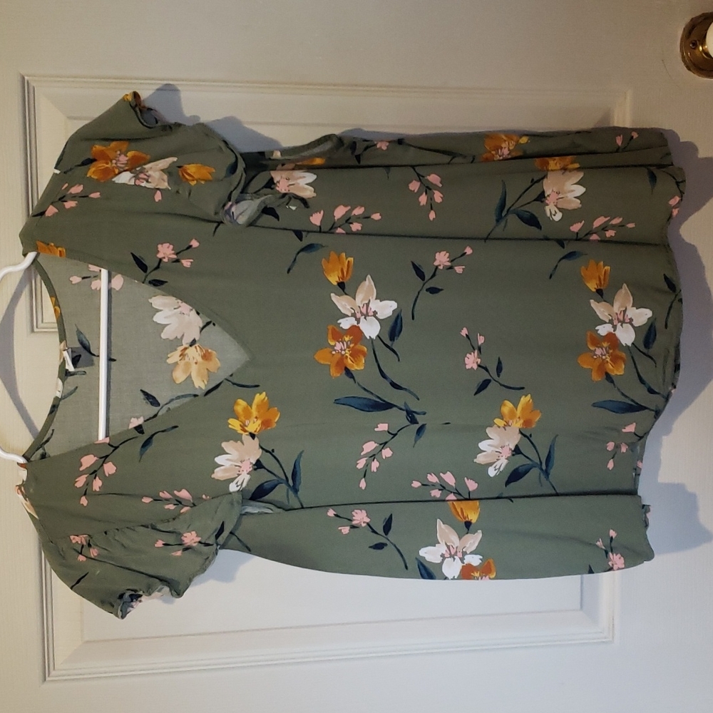 Flutter Sleeve shirt